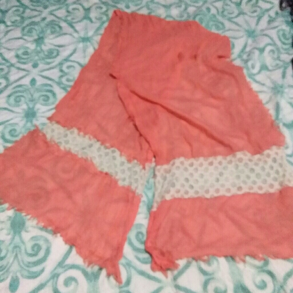 Two Light Weight Spring Scarves - Picture 2 of 4